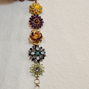 Banana Republic Multi-Color Flower bracelet   EUC
